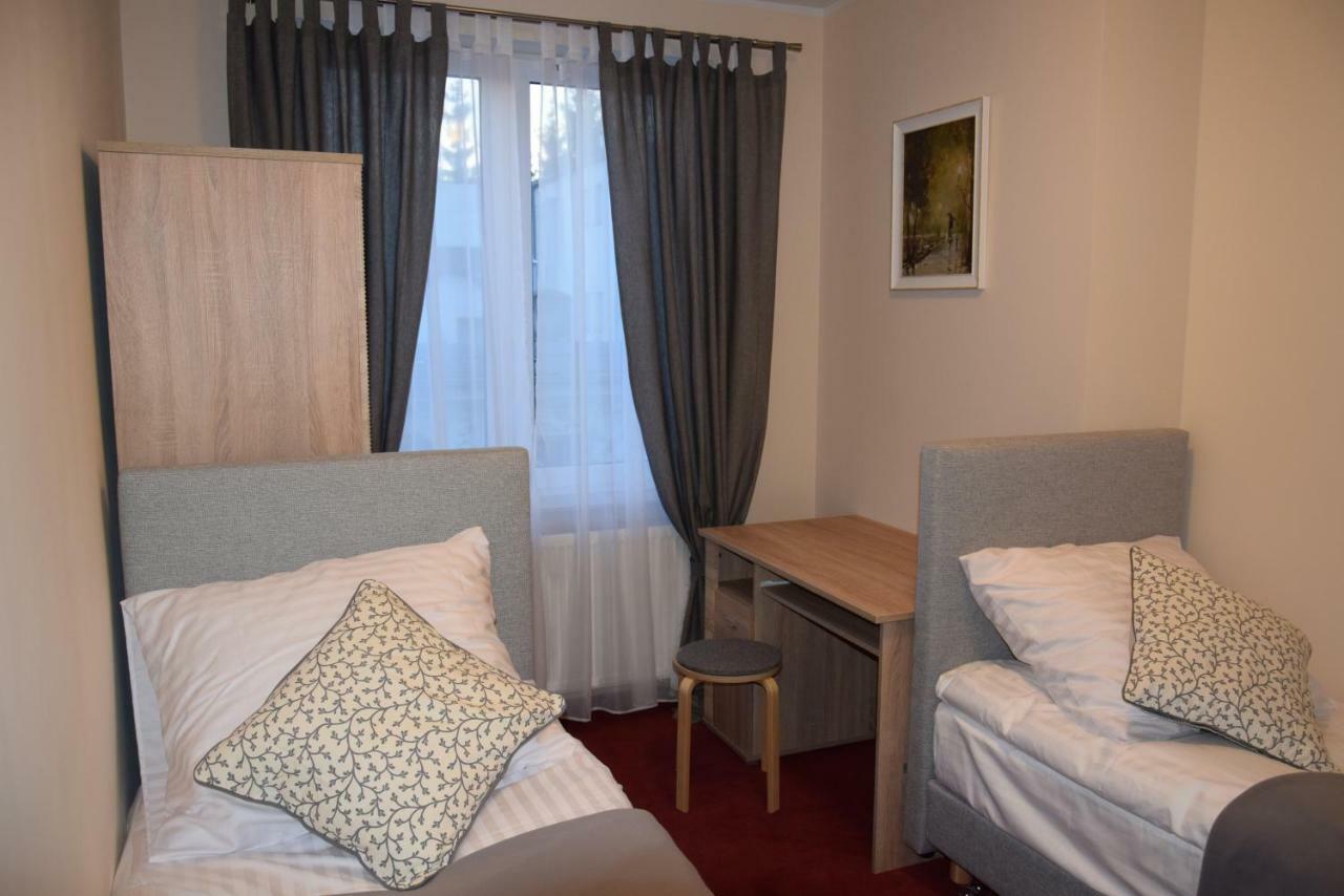 Botanik Hostel พอซนาน ภายนอก รูปภาพ
